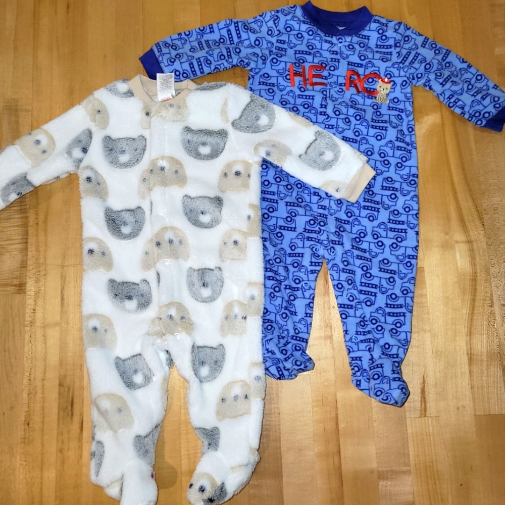 Set of 2 Baby Boy FLEECE Pajamas. BEAR & HERO THEME